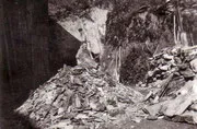 Zeitgenössiche Bilder vom Bau des Bunkers